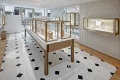 ameliemorinbernat.com retail bijouterie salon table tapis sol marbre parquet versailles